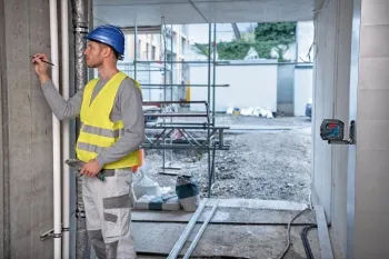   Bosch GLL 2-15 G + LB 10