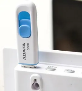   AData 32Gb C008 AC008-32G-RWE USB2.0 