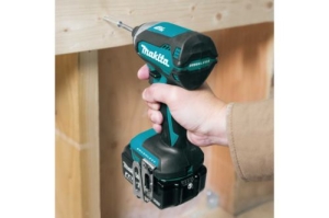  Makita DTD153RT 18 . :.1/4 (  )
