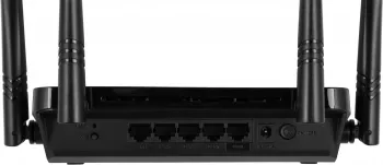  D-Link DIR-822/RU/E1A, Wireless AC1200 Dual-Band Router with 1 10/100Base-TX WAN port and 4 1