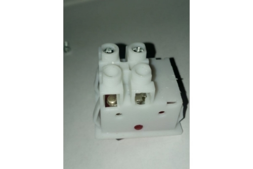   4-  . -.  . UNIVersal S304