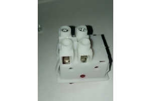   4-  . -.  . UNIVersal S304