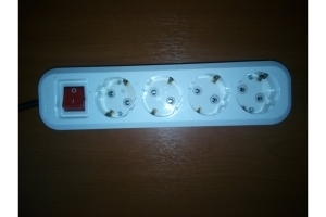   4-  . -.  . UNIVersal S304