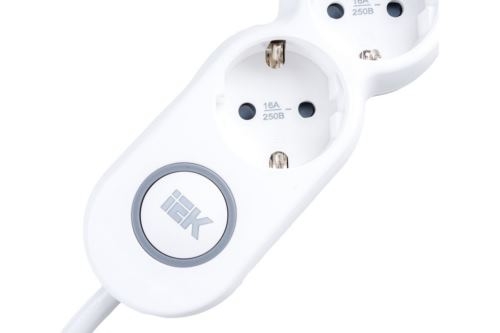  IEK 03 3  2P+PE/5 31,52 16/250 UNO