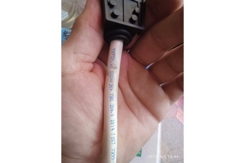  3-     () UNIVersal 1323