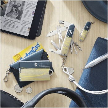   Victorinox Companion New York Style (1.3909.E223) 91 16.    