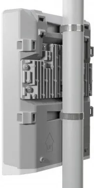  Mikrotik netFiber 9 outdoor switch