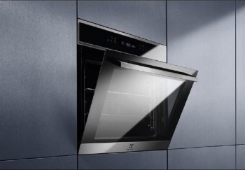    Electrolux EOE7P31X 